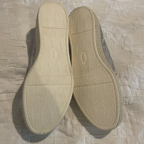 Dr. Scholl’s Foam Technology “Be Energized “ without box size 6.5 - Picture 3 of 4